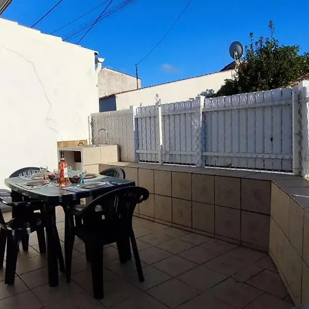 Villa Maison 3 Pieces Oleron 4 Couchages Les Bains Lbo000-051 *